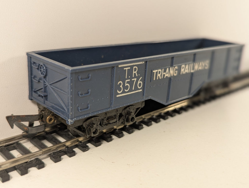 Tri-ang R116 OO Gauge Gondola Wagon TR3576