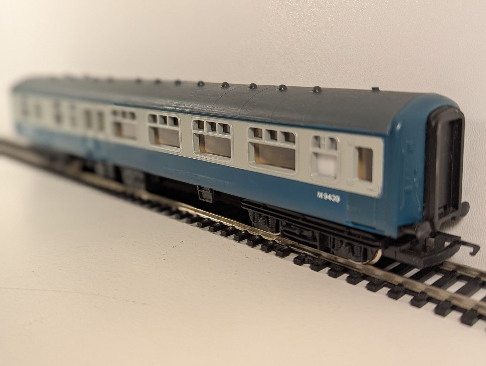 Hornby R418 OO BR Blue Grey Brake Second M9439