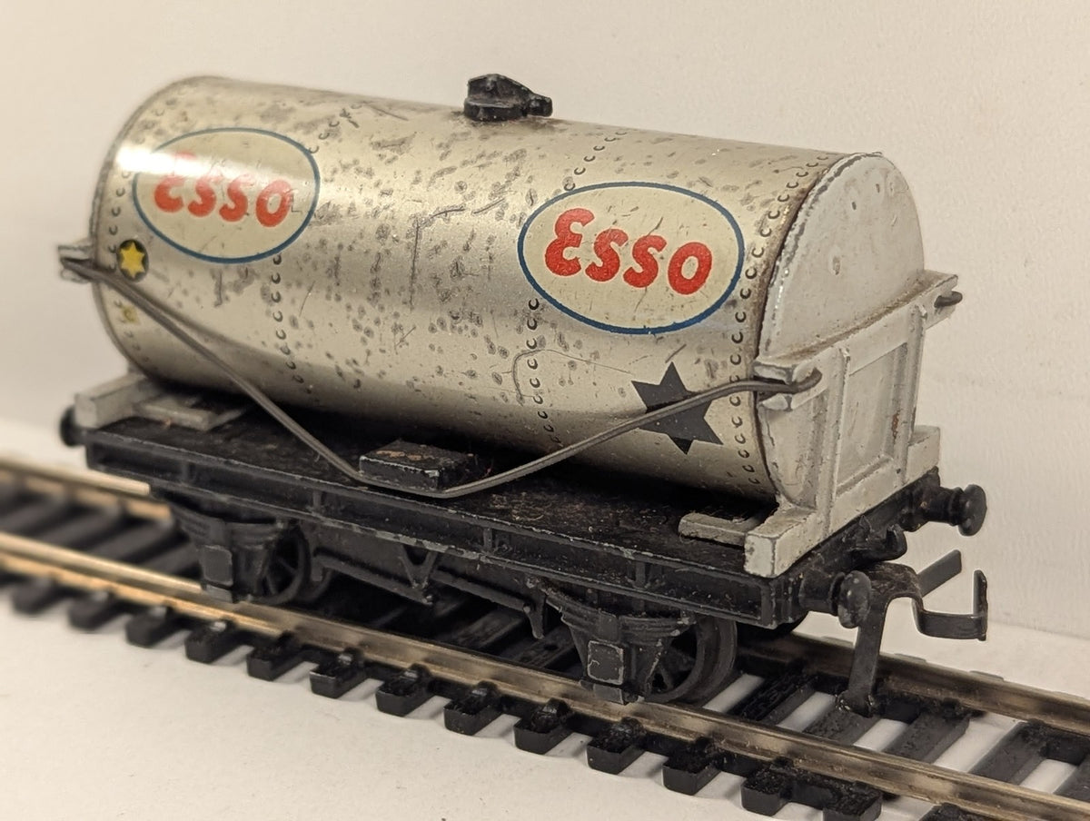 Hornby Dublo OO Gauge Esso Petrol Tank Wagon Goods Wagon Esso Silver D1