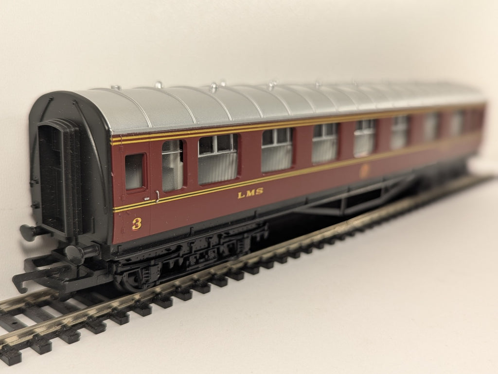 Hornby OO Gauge LMS Composite Coach Passenger Coach 4075 LMS Crimson Lake R.475