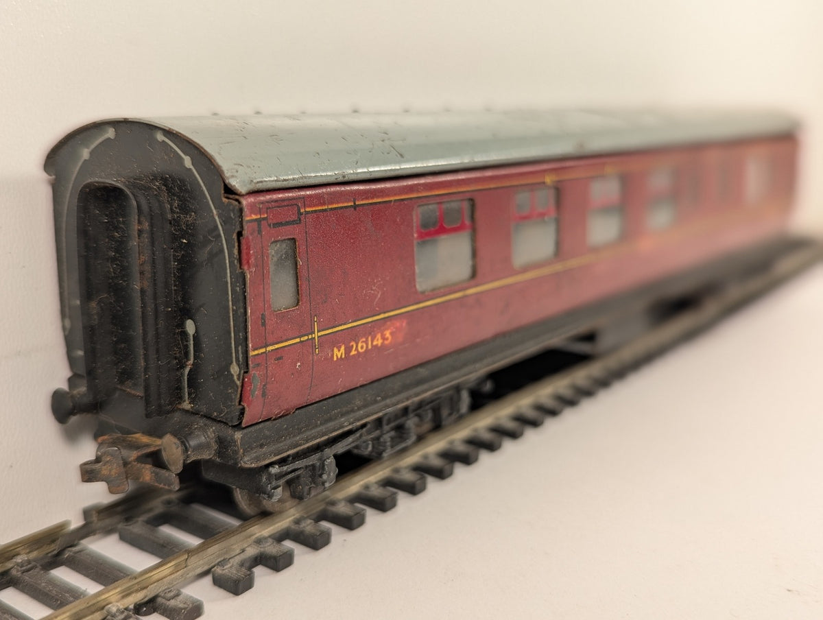 Hornby Dublo OO Gauge BR Corridor Brake Second Coach Passenger Coach M26143