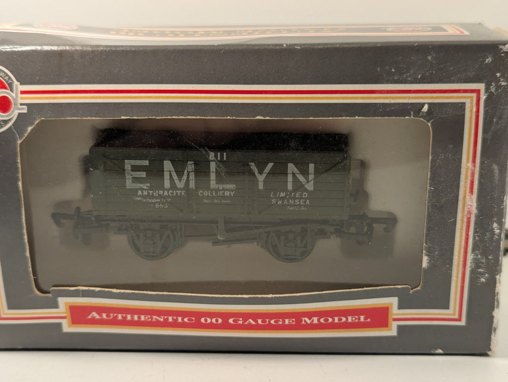 Dapol B170 OO Gauge Emlyn Anthracite Colliery 7 Plank Wagon