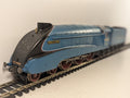 Hornby OO Gauge Class A4 'Mallard' Steam Locomotive 4468 LNER Garter Blue R2339