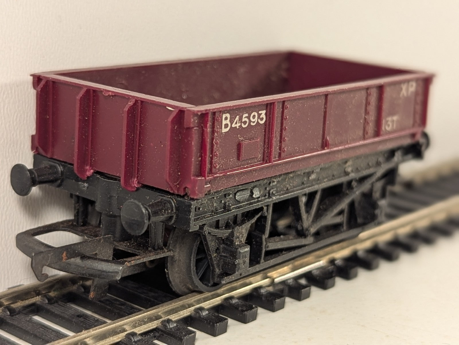 Tri-ang R113 OO Gauge Maroon Drop Side Goods Wagon