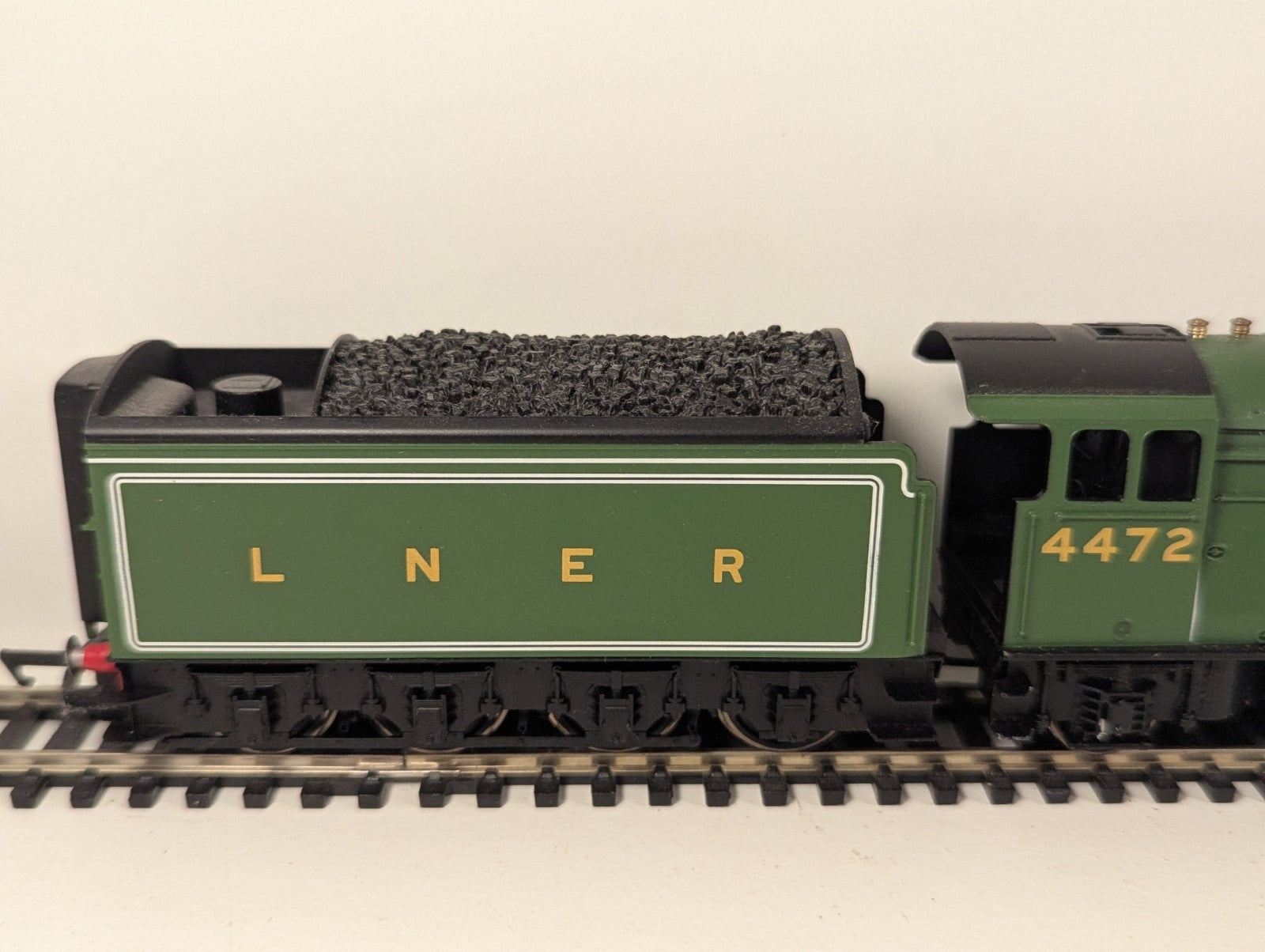 Hornby OO Gauge LNER Class A1 “Flying Scotsman” – LNER Green – DCC Ready
