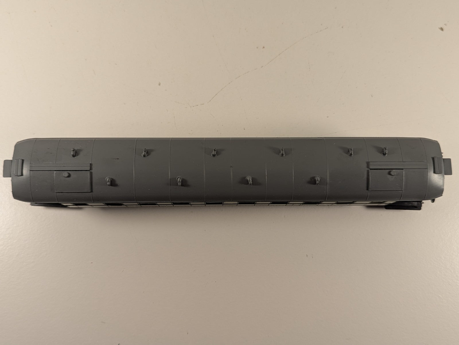 Liliput HO Gauge Deutsche Bundesbahn Passenger Coach
