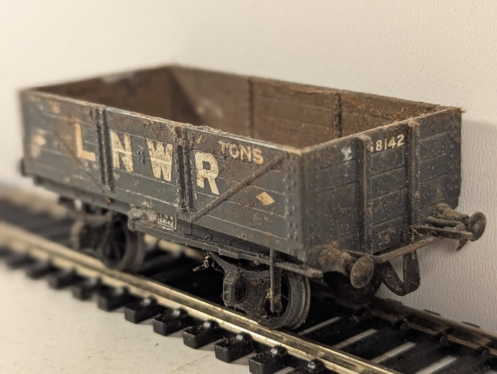 Kit Built OO Gauge LNWR 5-Plank 6-Ton Open Wagon Goods Wagon 68142 LNWR