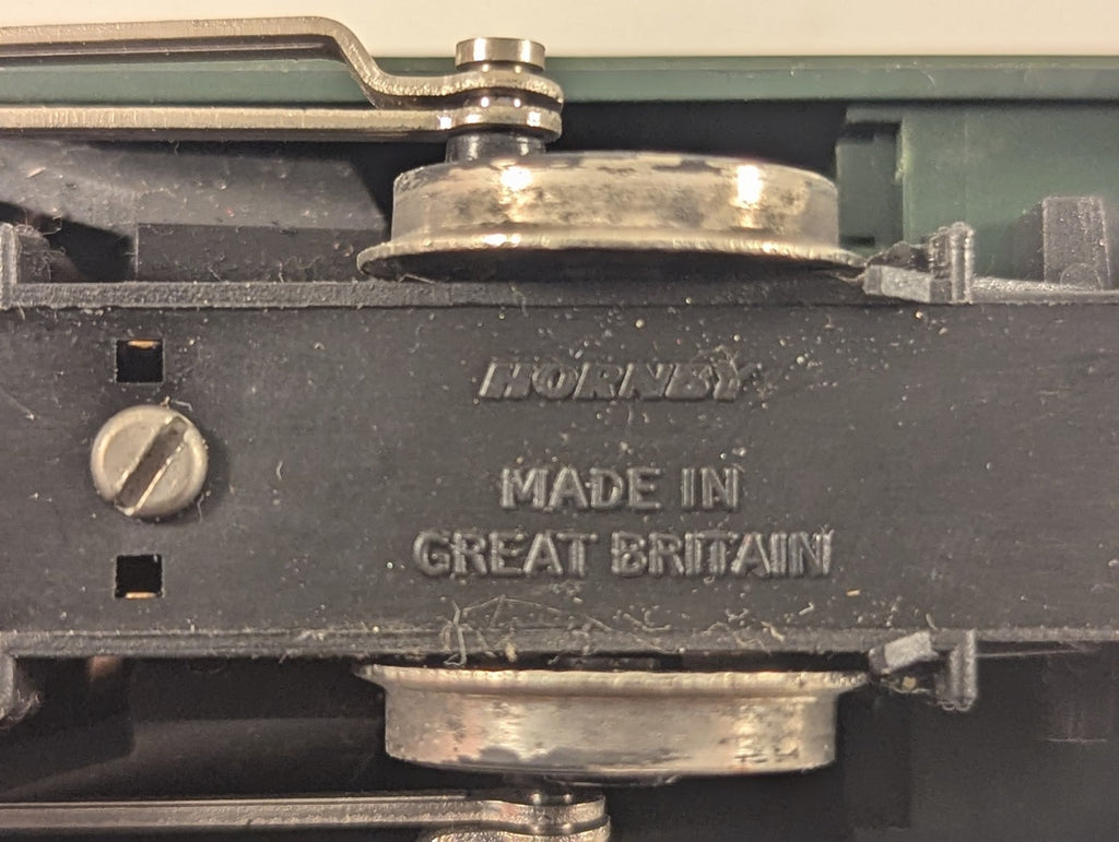 Hornby OO Gauge GWR Holden Class 101 Locomotive No.105