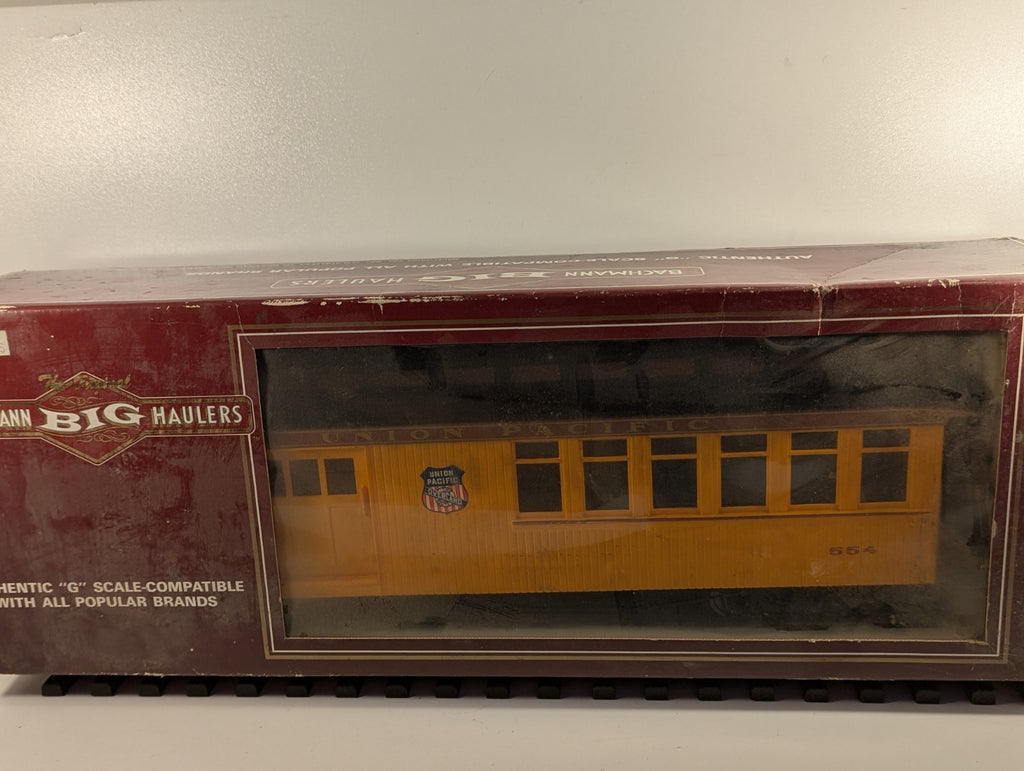 Bachmann Big Haulers G Scale Union Pacific Mail Passenger Car on O Gauge Wheels