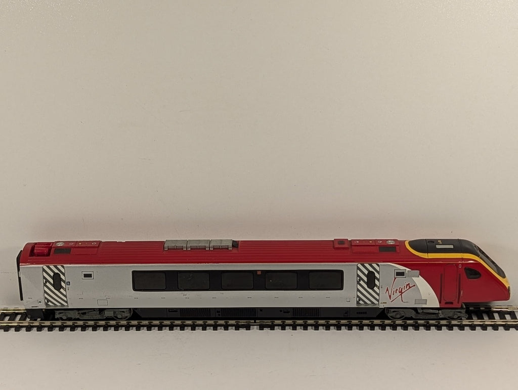 Hornby OO Gauge Class 220 Voyager Dummy Driving Car Diesel Locomotive 60351