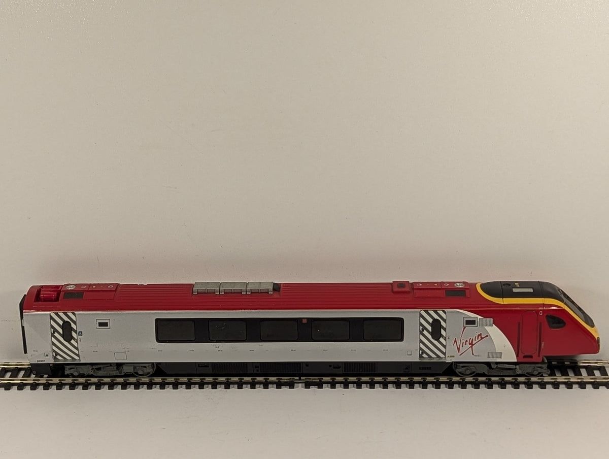 Hornby OO Gauge Class 220 Voyager Dummy Driving Car Diesel Locomotive 60351