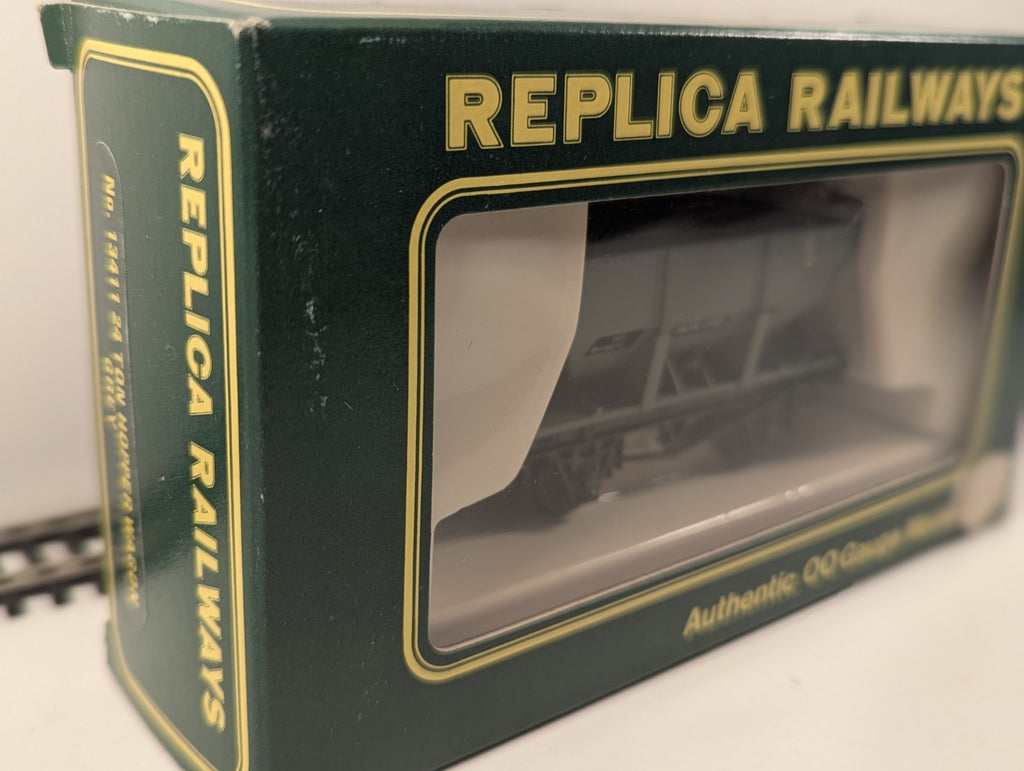 Replica Railways OO Gauge 24T Iron Ore Hopper B436872 boxed