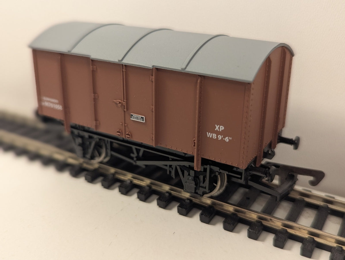 Dapol B700 OO BR Gunpowder Van M701058