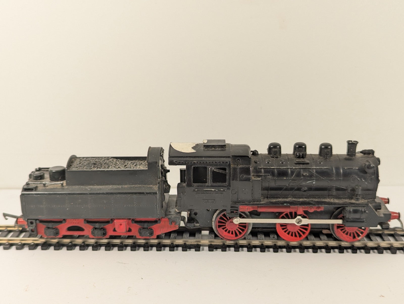 Roco HO Gauge German 0-6-0 Tender Engine Non-Runner