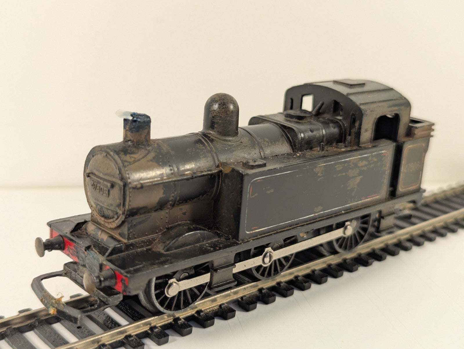 Tri-angHornby R52 OOGauge BR Class 3F Jinty 0-6-0T Steam Locomotive - Non-Runner