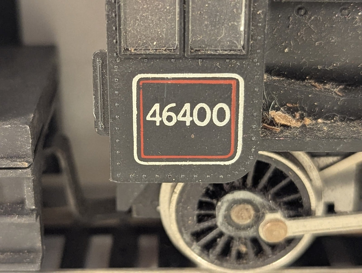 Tri-ang Hornby OO Gauge Ivatt Class 2MT 2-6-0 Steam Locomotive 46400 BR Black