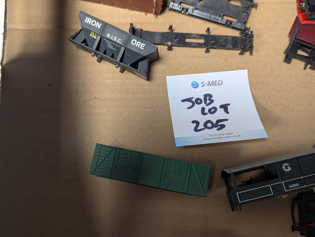 OO Gauge Job Lot of Model Railway Spares & Parts - 205