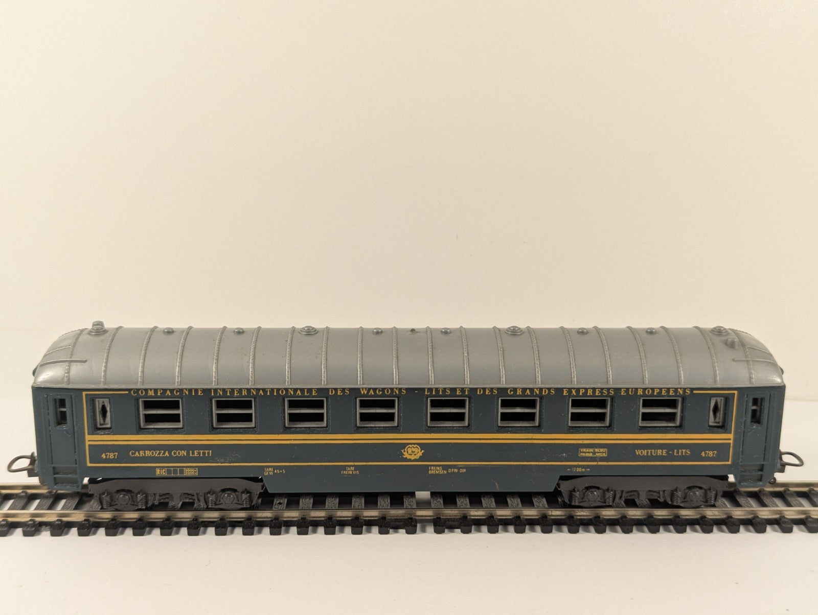 Lima HO Gauge CIWL Sleeping Car 4787