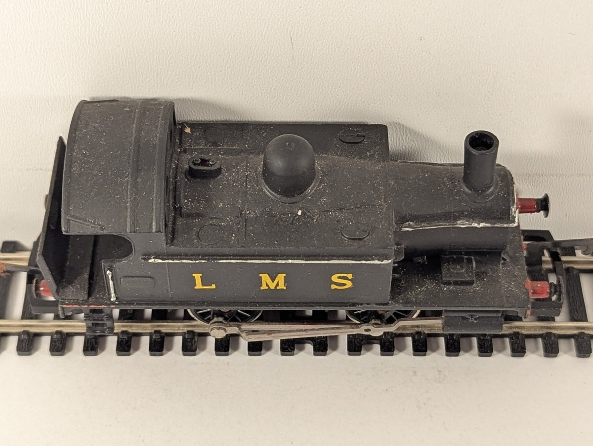 Hornby OO Gauge 0-4-0 Tank Locomotive Steam Locomotive LMS Black