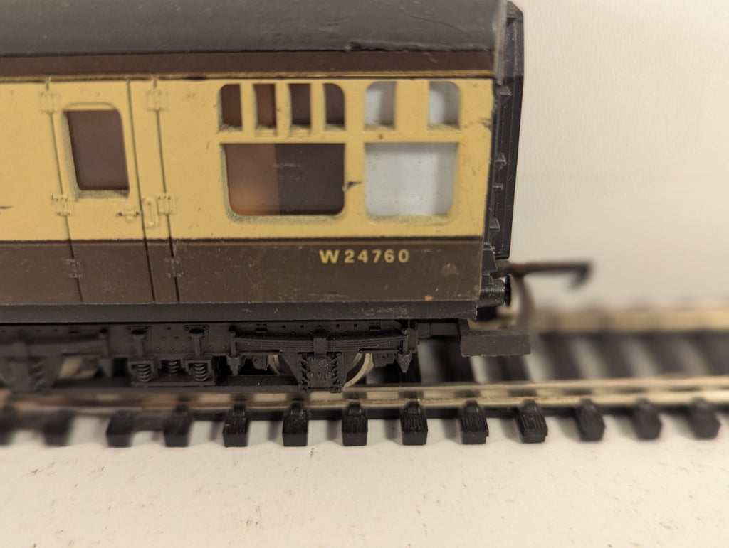Lima OO Gauge Restaurant Car Passenger Coach W24760 BR Chocolate and Cream