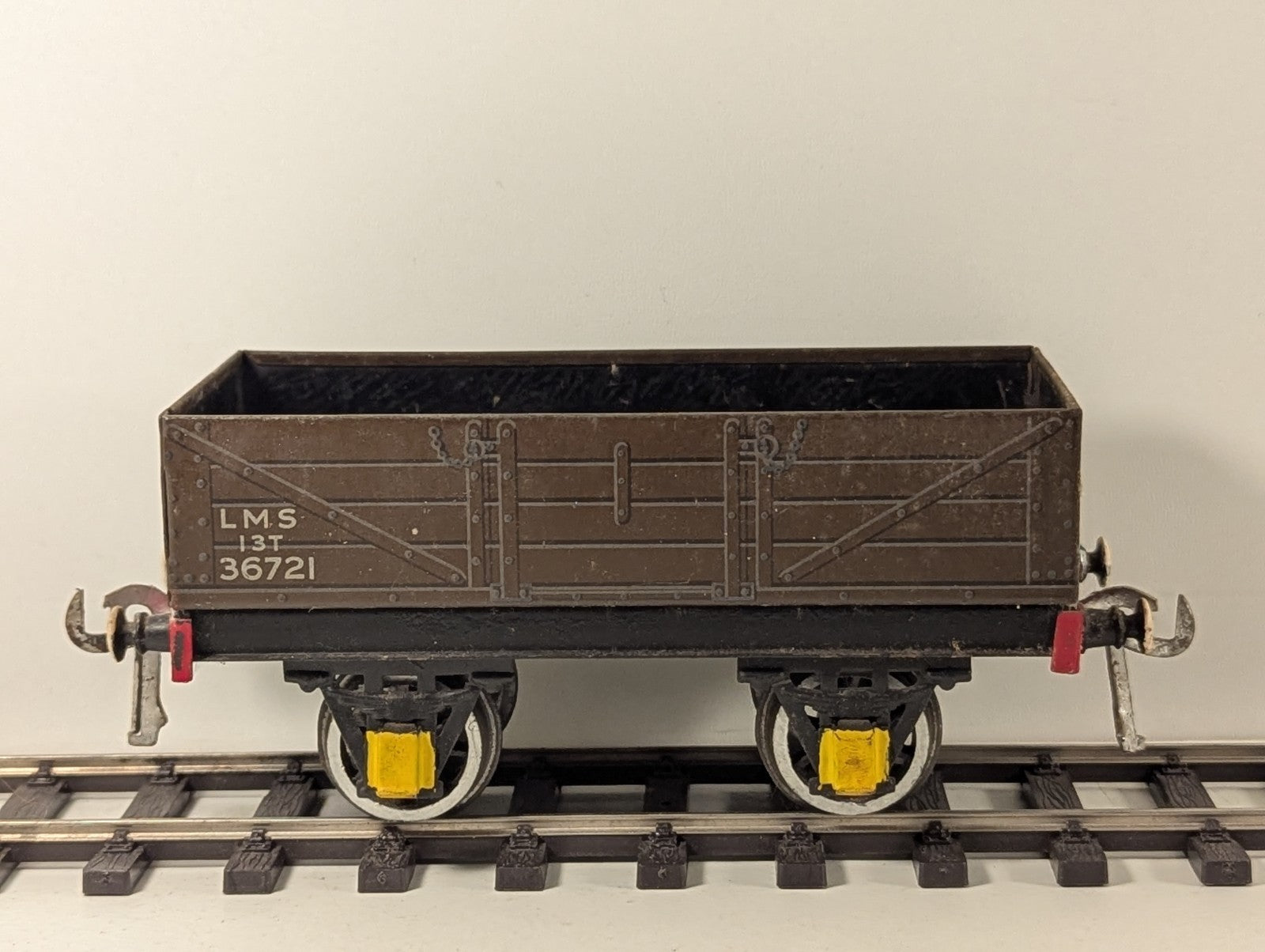 Hornby O Gauge Tinplate LMS 5 Plank Open Wagon Brown - Repainted Axle Box