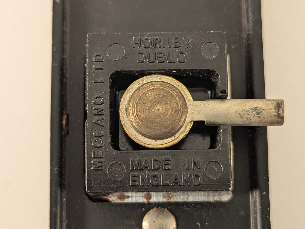 Hornby Dublo OO Gauge Royal Mail TPO Coach – Broken Buffer