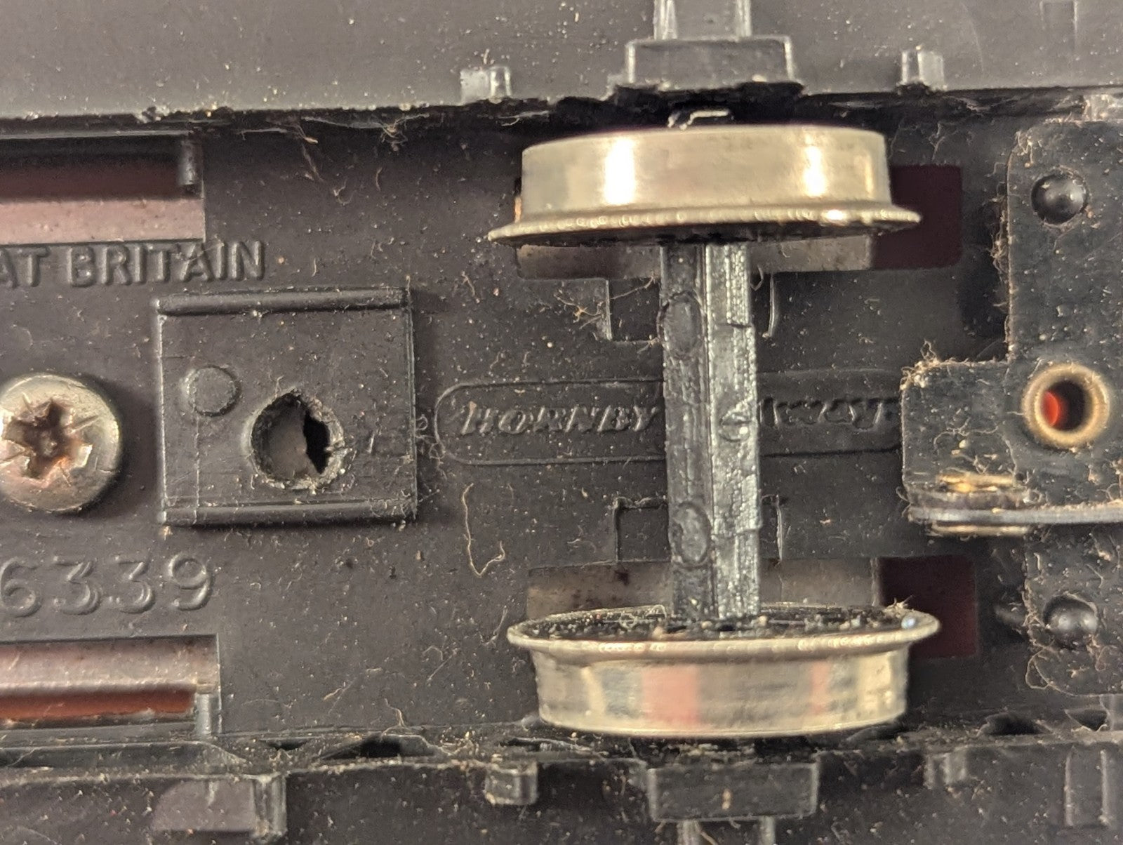 Hornby OO Gauge BR 20 Ton Brake Van 730386 BR Bauxite R124