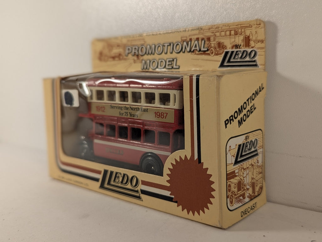 Lledo AEC Renown Double Decker Bus Die-cast Model Bus United - Red and Cream