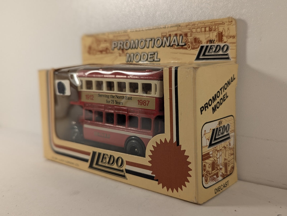 Lledo AEC Renown Double Decker Bus Die-cast Model Bus United - Red and Cream