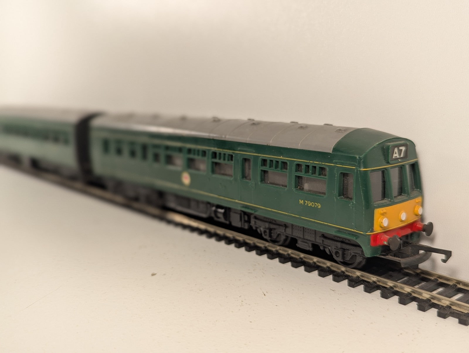 Hornby OO Gauge Class 101 2-Car DMU Diesel Multiple Unit M79079 & M79632