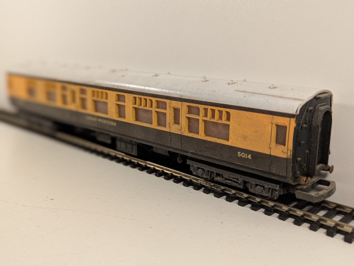 Lima OO Gauge GWR Mk1 Corridor Composite Coach