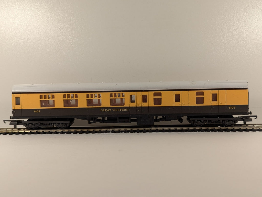 Lima OO Gauge GWR Corridor Coach Passenger Coach 5103 GWR Chocolate and Cream