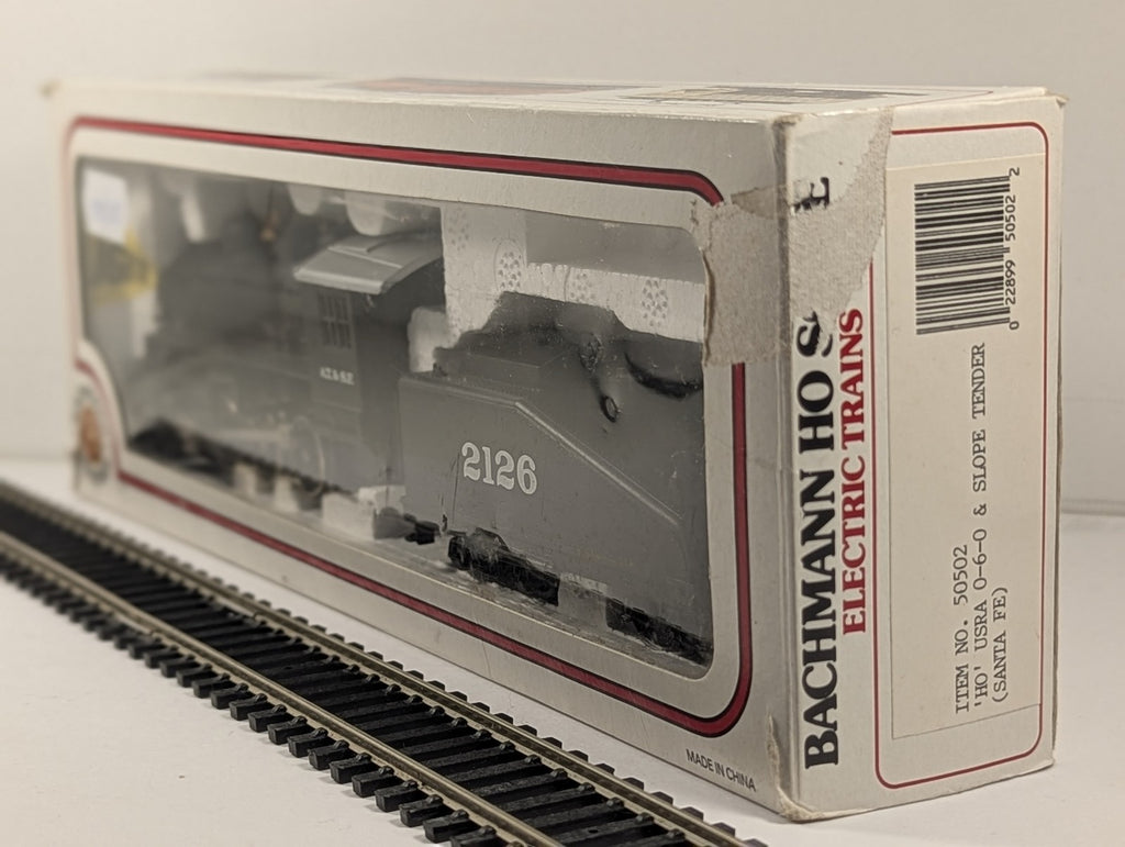 Bachmann HO Gauge USRA 0-6-0 & Slope Tender (Santa Fe) Locomotive 2126