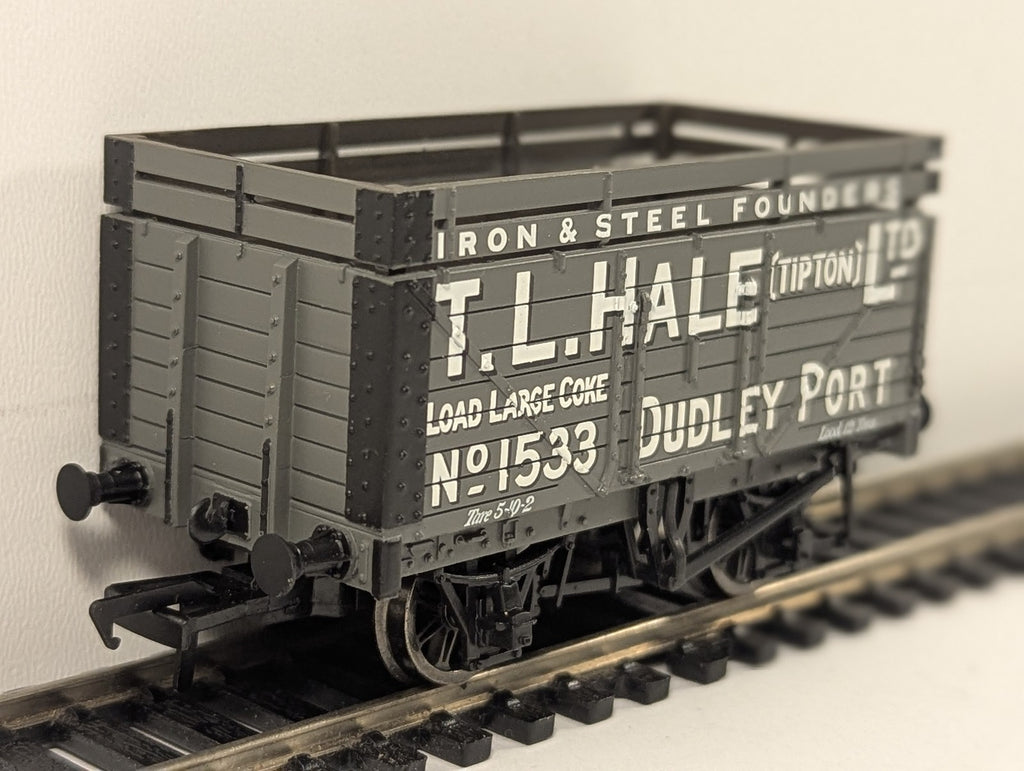 Bachmann OO Gauge 7 Plank End Door Wagon with Coke Rails T. L. Hale (Tipton) Ltd
