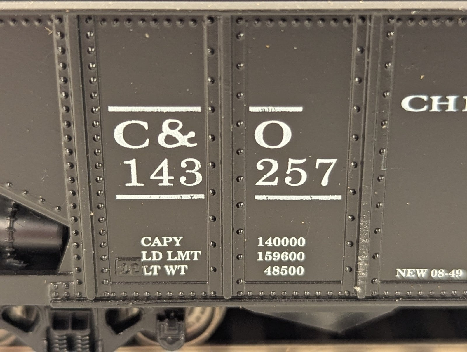 Athearn HO Gauge Offset Side 3-Bay Hopper Goods Wagon 143257 Chesapeake & Ohio