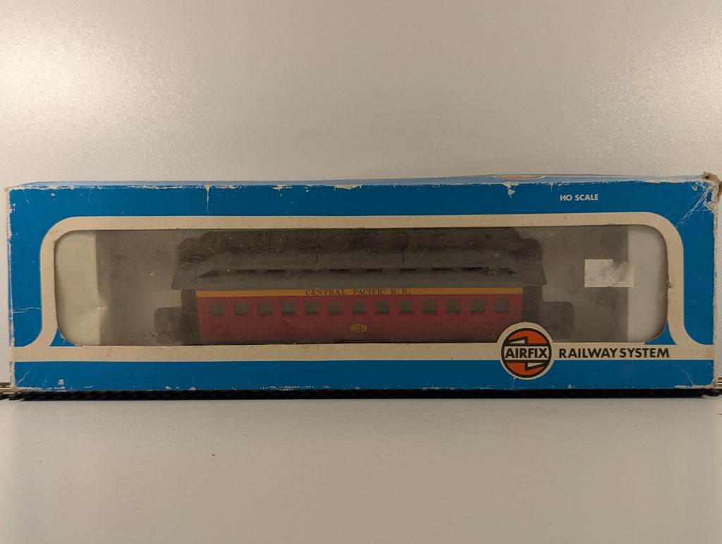 Airfix Central Pacific Railroad "Old Time" Passenger Coach HO Scale
