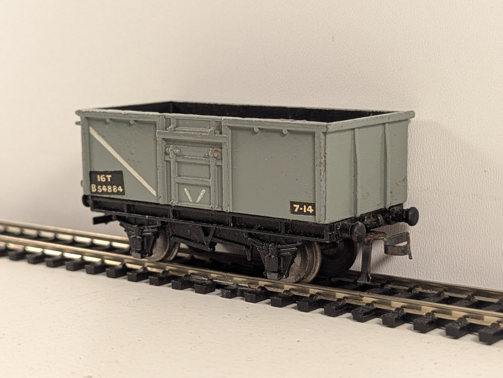 Hornby Dublo 32056 OO Gauge Grey BR D2 16 Ton Mineral Wagon - Boxed