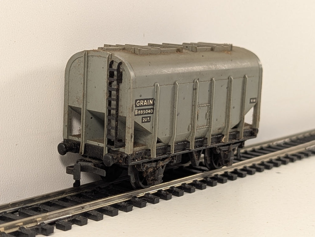 Hornby Dublo 32067 OO Gauge Grey 20-Ton Bulk Grain Wagon - Boxed
