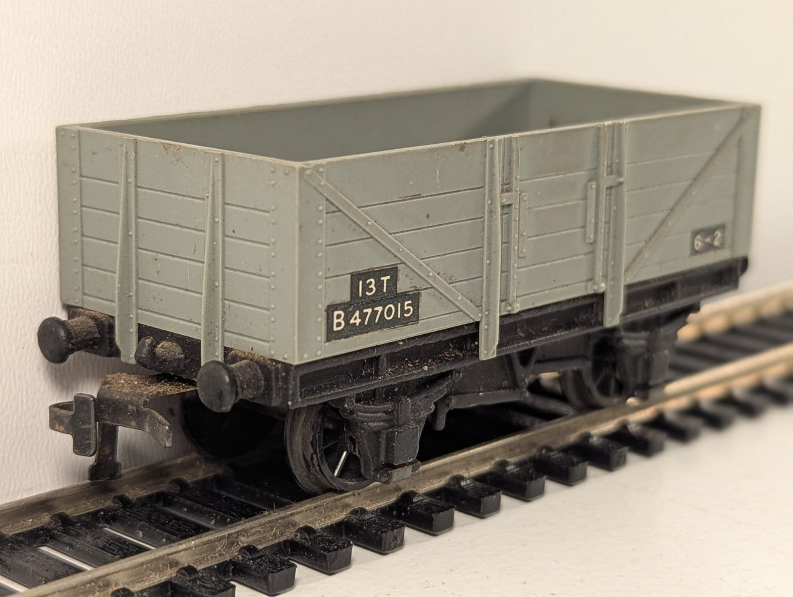 Hornby Dublo 13 Ton Standard Wagon B477015 OO Gauge