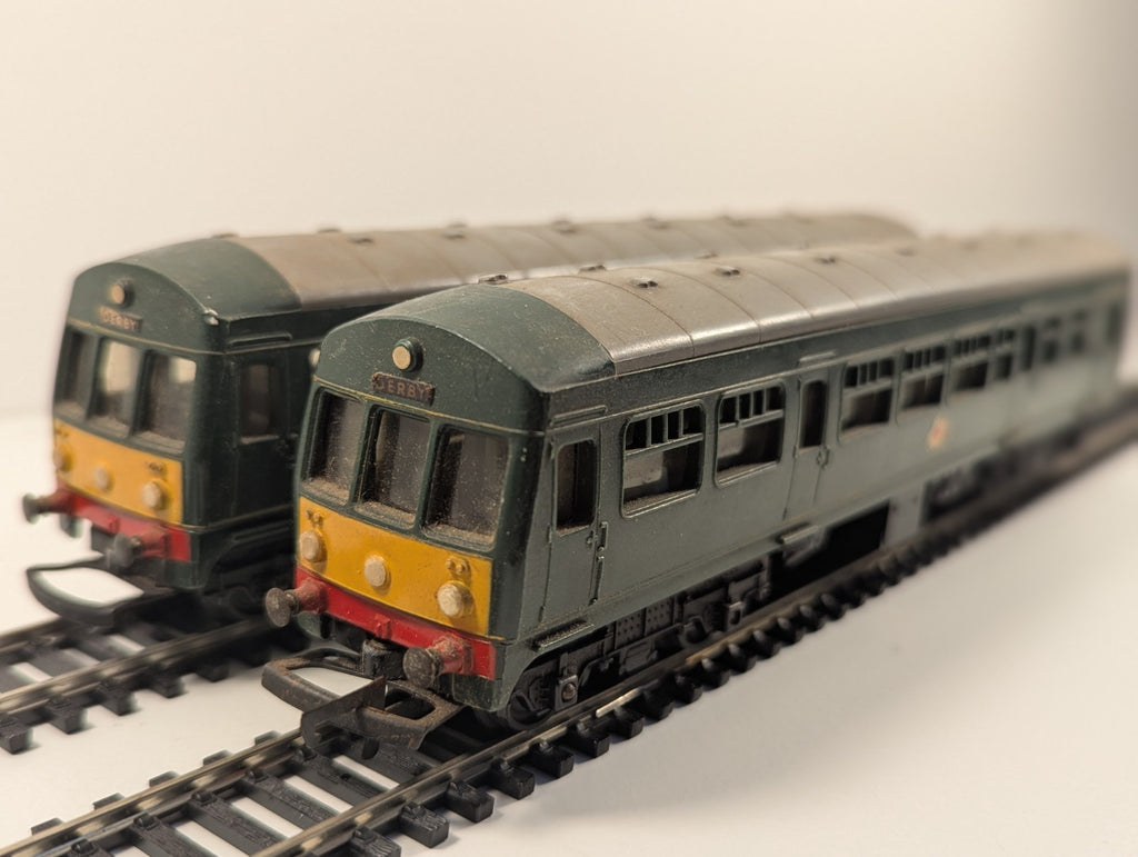 Tri-ang R157 OO Gauge Class 101 DMU Diesel Railcar