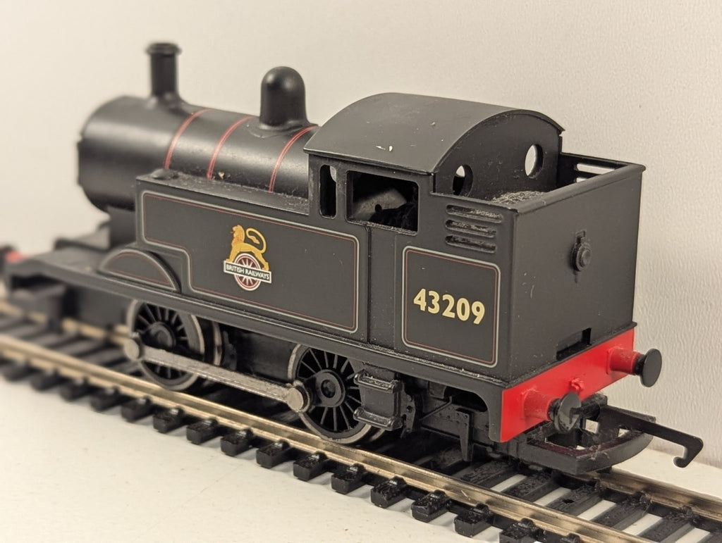 Hornby R2877 OO Gauge 0-4-0 Tank Locomotive Collectors Club 2009