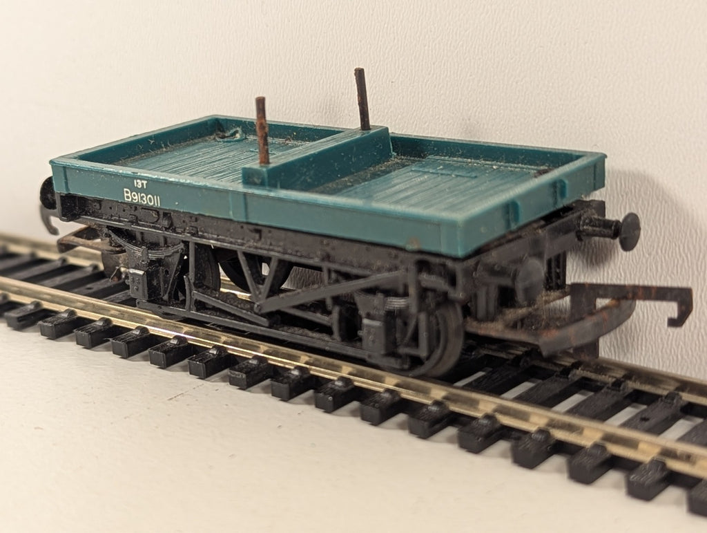 Hornby Tri-ang OO Gauge Bolster Wagon B913011