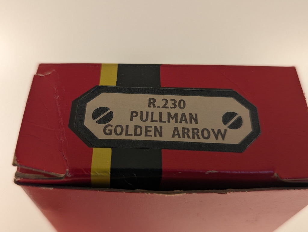 Hornby OO Gauge Pullman Golden Arrow Passenger Coach S309S