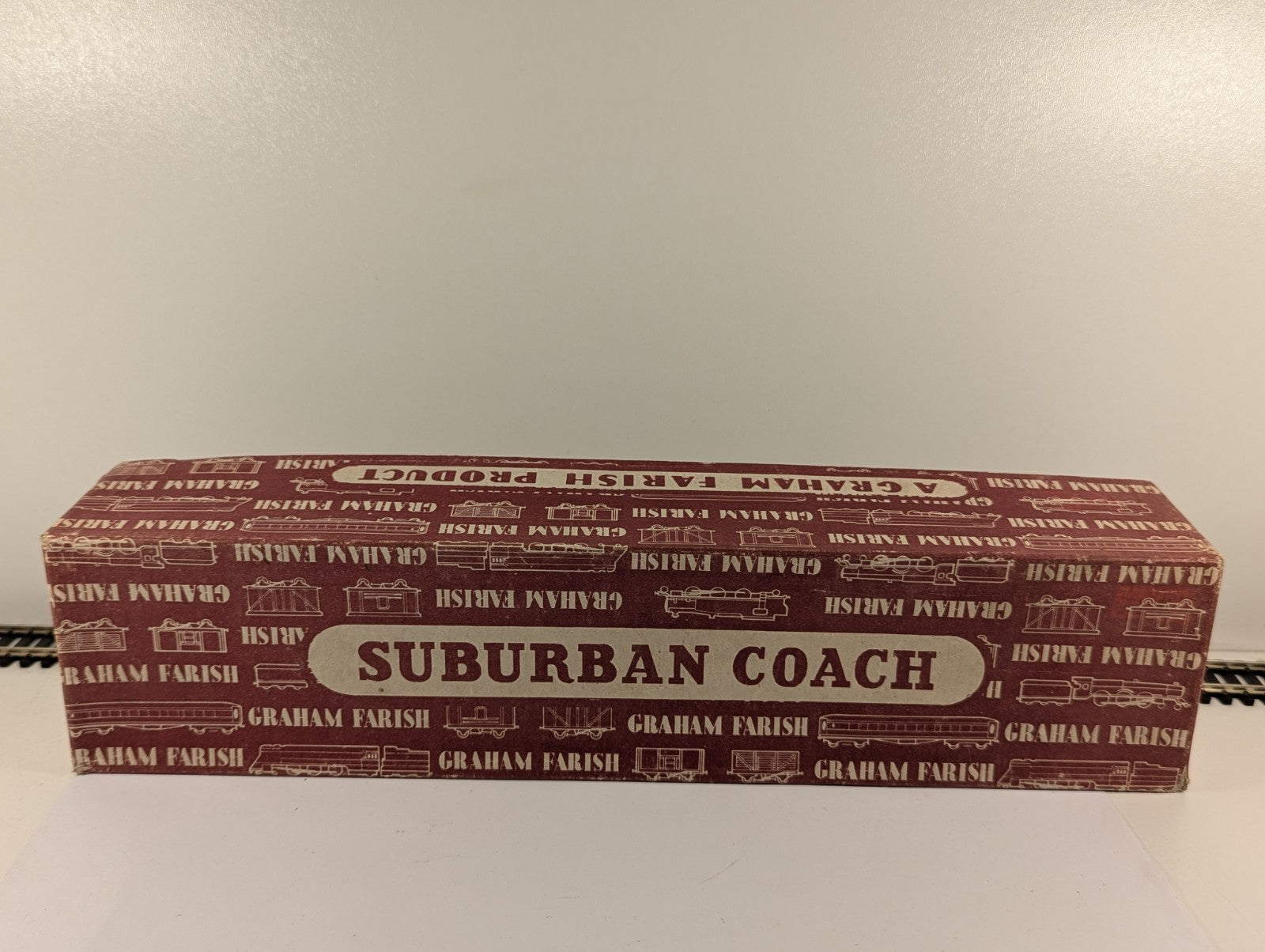 Graham Farish OO Gauge Southern Railway Green Third Class Coach Boxed