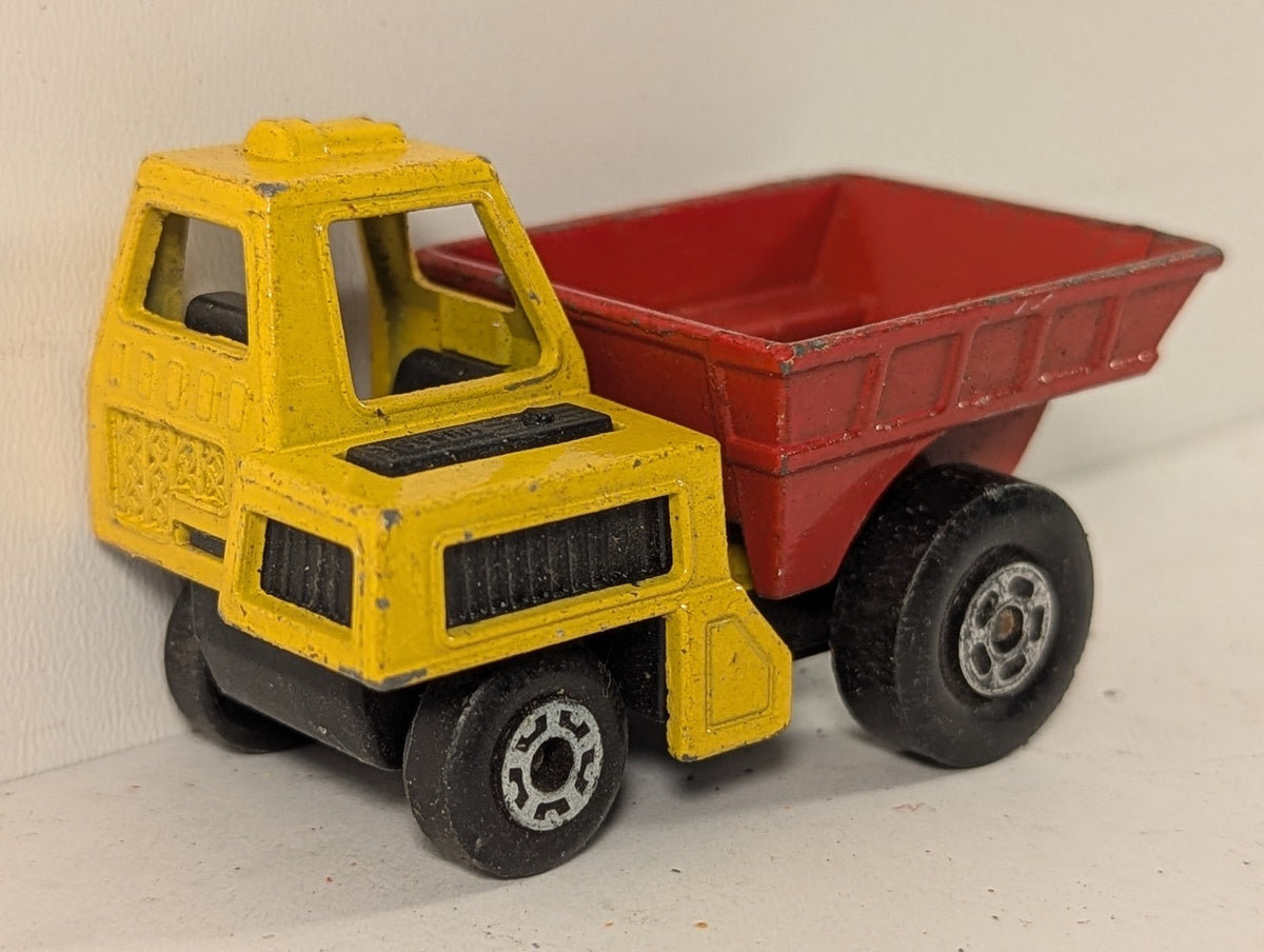 Matchbox Site Dumper Diecast Vehicle Yellow and Red 26