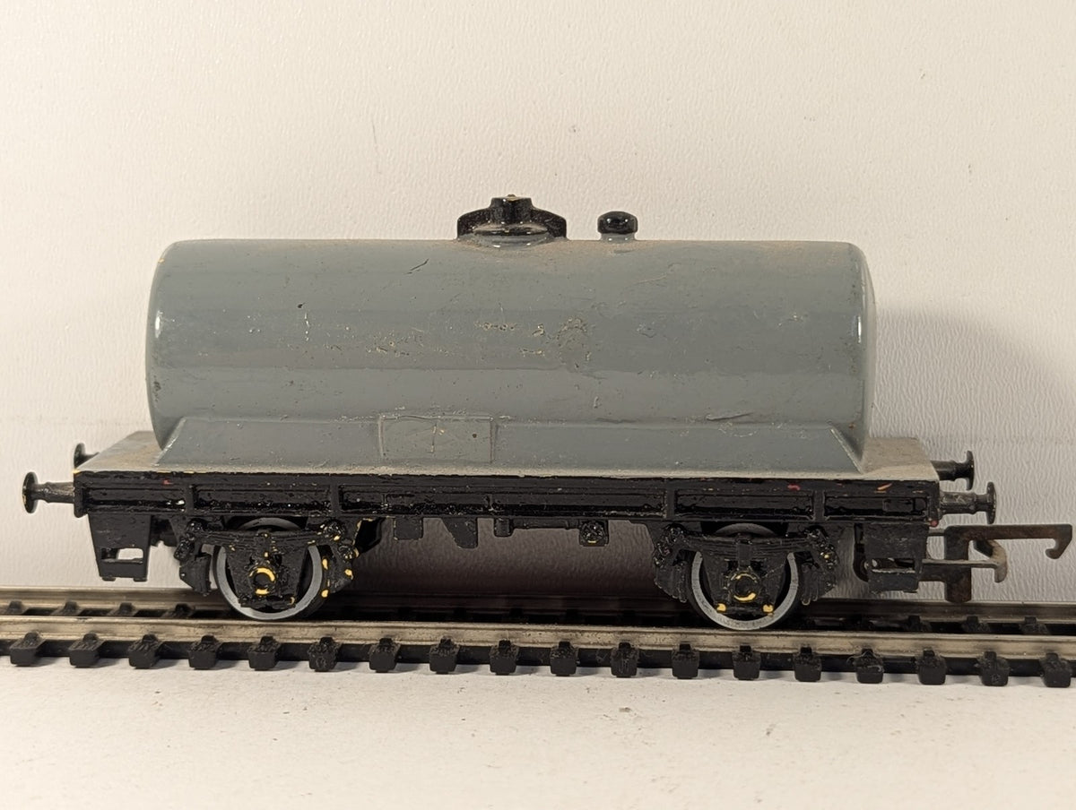 Hornby Dublo OO Gauge 4-Wheel Tank Wagon Grey (Repainted)