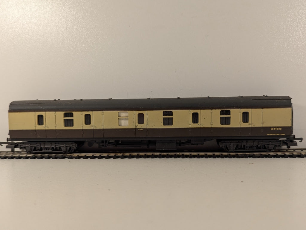 Lima OO Gauge BR WR Restaurant Car Passenger Coach W24760 BR Chocolate