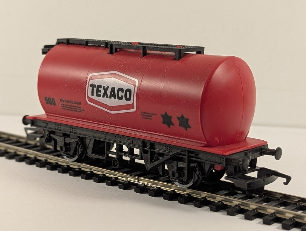 Hornby OO Gauge Texaco Tank Wagon 500 Texaco Red R013