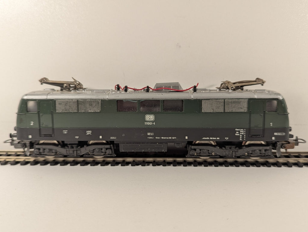 Lima HO Gauge DB Class 111 Electric Locomotive 111001-4 DB Green