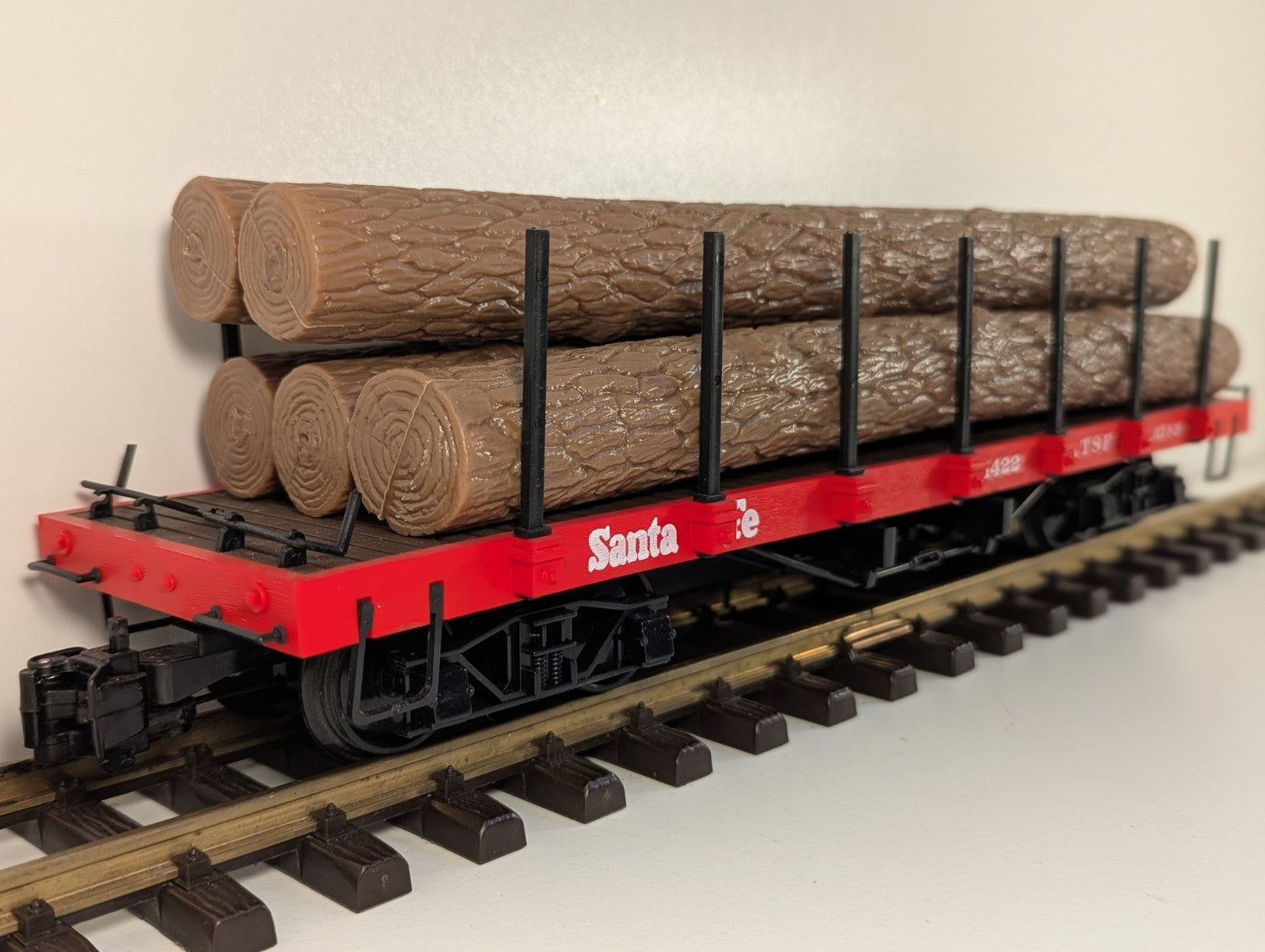 Bachmann Big Haulers 1422 G Scale Santa Fe Flat Car with Log Load